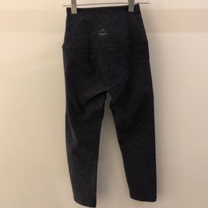 Beyond Yoga Pants - Beyond Yoga gray and black crop legging, sz s Beyond Yoga Pants - Beyond Yoga gray and black crop legging, sz s
